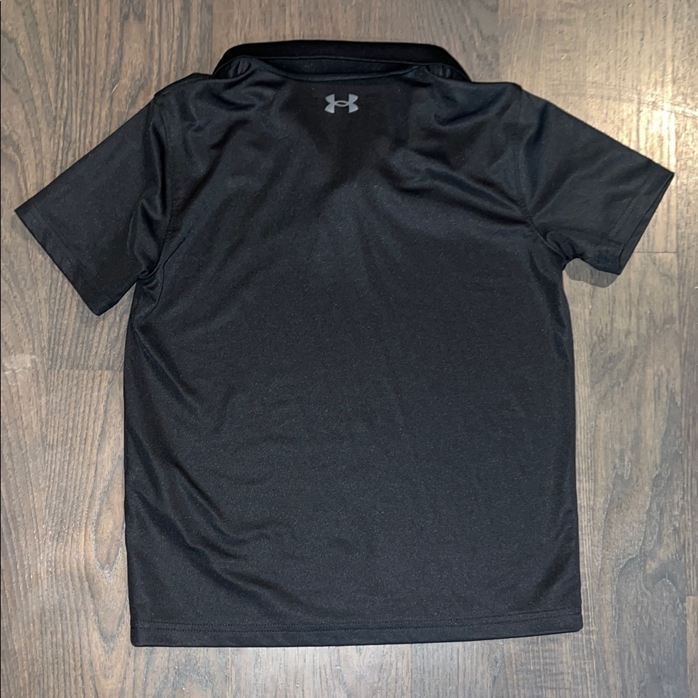 Under Armour Boys Polo Shirt in Black Size Medium - Picture 4 of 4